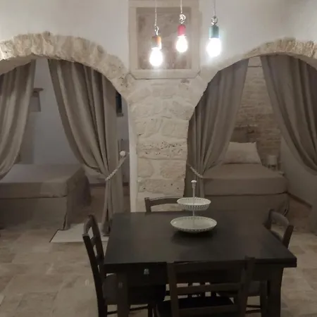 Trullo Assenzio Casa de Férias *